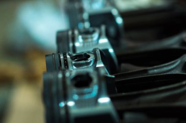 Turbo motor gücü artışı için pistonların motor onarımı