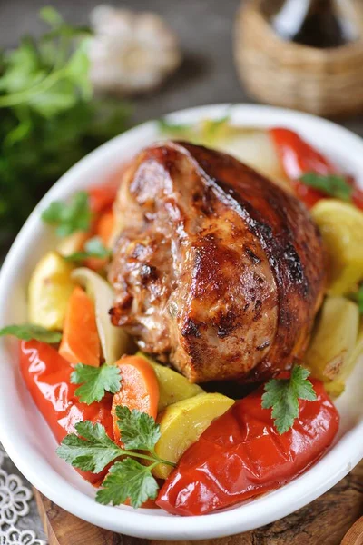 Turkey Drumstick Baked Onions Carrots Celery Peppers Zucchini — Stock Photo, Image