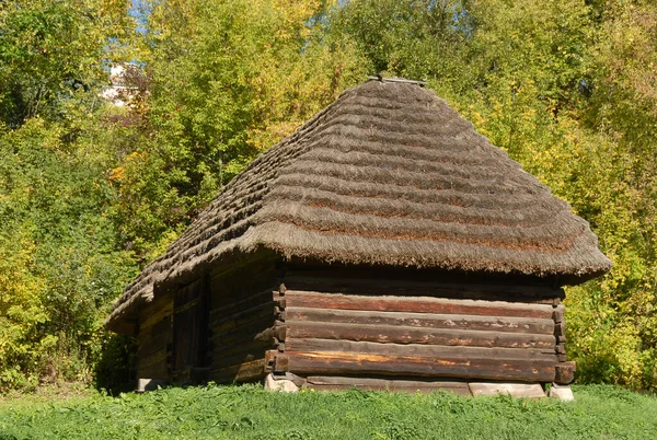 Lublin Polonia Septiembre 2012 Granero Paja Madera Día Soleado Otoño — Foto de Stock