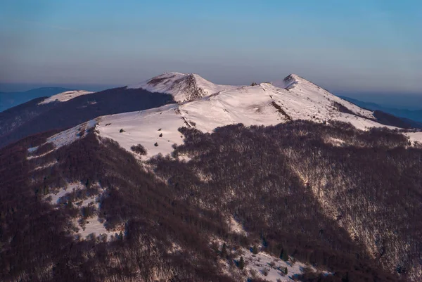 Inverno Paisagem Montanhosa Dia Ensolarado Montanhas Bieszczady Polônia — Fotografia de Stock