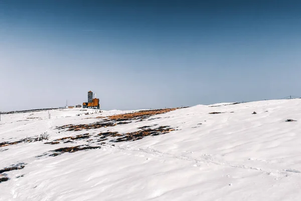 Uma Estação Retransmissão Topo Uma Montanha Dia Inverno Giant Mountains — Fotografia de Stock