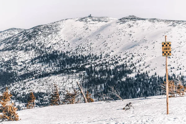 Colinas Cobertas Neve Dia Inverno Montanhas Gigantes Polônia — Fotografia de Stock