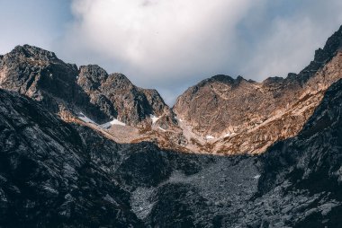 Güneşli bir günde Rocky Dağı manzarası, Tatra Dağları, Polonya