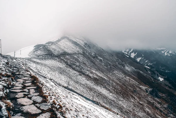 Bulutlu Bir Günde Rocky Dağı Manzarası Tatra Dağları Polonya — Stok fotoğraf