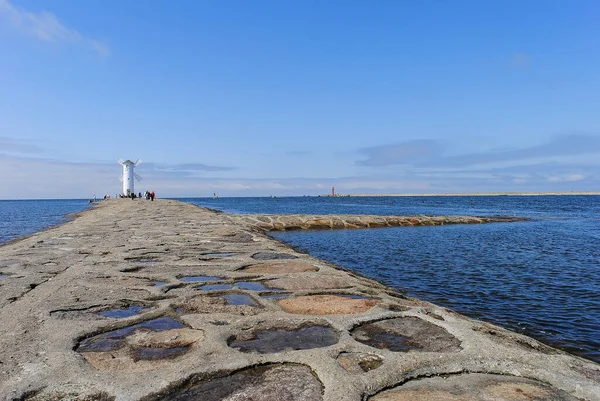 Swinoujcie Polonia Junio 2018 Molino Viento Faro Rompeolas Entrada Del — Foto de Stock