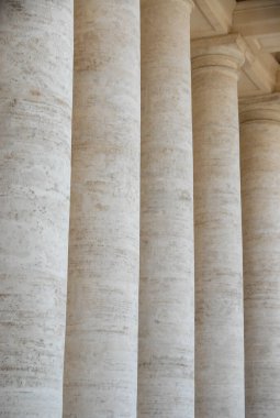 Açık güneşli bir günde, İtalya, Roma 'da taş sütunların manzarası