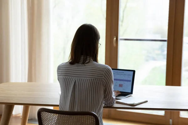 Business woman working at home office workplace table — Stockfoto