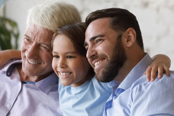 Família três gerações masculinas close up retrato — Fotografia de Stock
