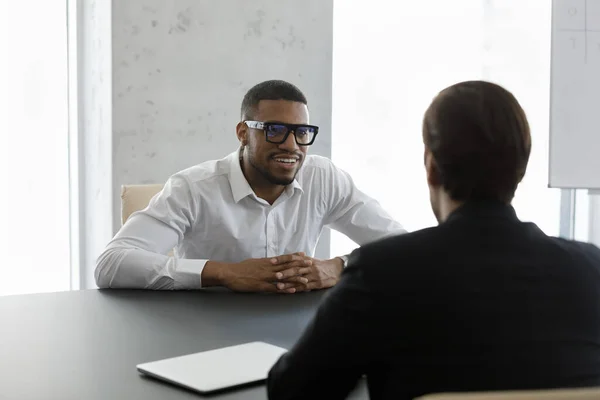 Happy confident African business leader meeting with employee — Stock Photo, Image