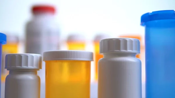 Különböző Tablettás Üvegek Makró Közeli Lövés Gyógyszeres Üvegek Gyártása Gyógyszerészeti — Stock Fotó