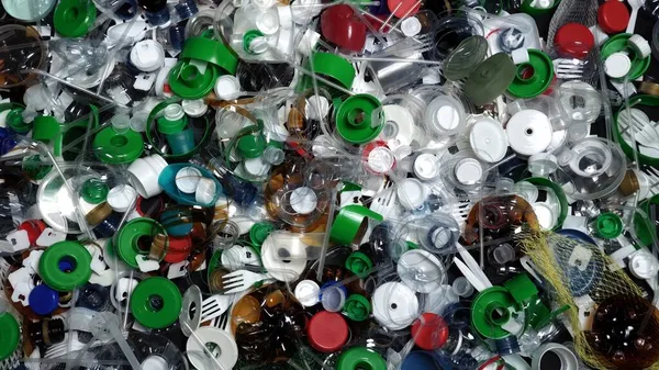 Lixo Plástico Uso Único Agregado Familiar Sensibilizar Para Poluição Excessiva — Fotografia de Stock