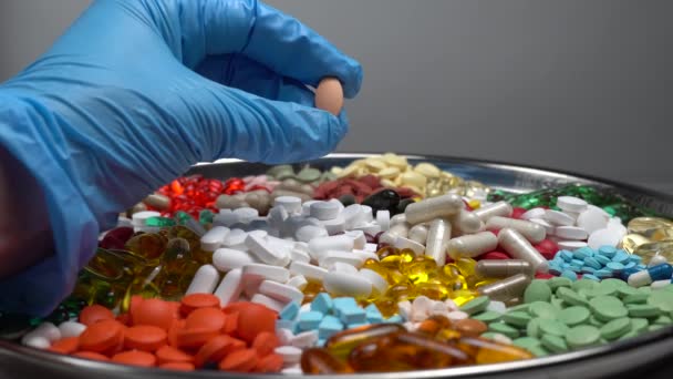 Onderzoek Goedkeuring Van Antivirale Pil Voor Behandeling Van Covid Drugs — Stockvideo