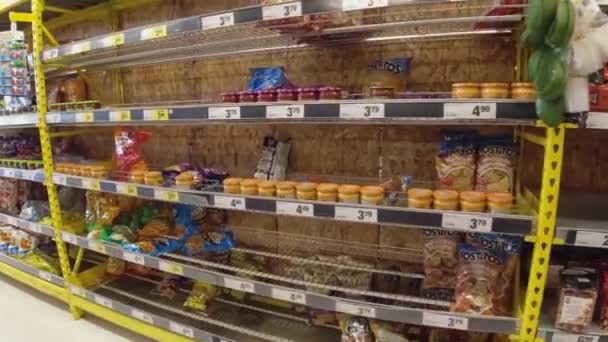 Toronto Ontario Canada February 2022 Frills Loblaws Store Empty Snacks — Stock Video