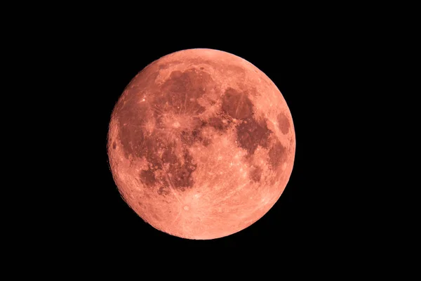 Lua Cheia Vermelha Fundo Céu Preto Escuro Disparado Superfície Terra — Fotografia de Stock