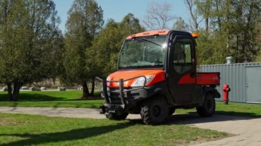 Toronto, Ontario, Kanada - 5 Mayıs 2022: Toronto Park servisi, Orman ve Eğlence Kargo Aracı.