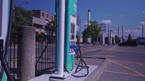 Toronto Ontario Canada August 2022 Charging Station Ivy Electric Car — 비디오