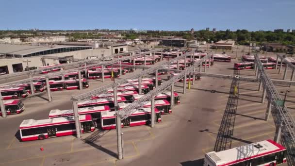 Торонто Онтарио Канада Сентября 2022 Года Парк Новых Автобусов Ttc — стоковое видео