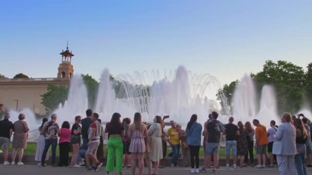 Spain Barcelona May 2022 Magic Singing Magic Fountains Montjuic People — Stockvideo