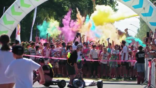 holi festival of colours riga