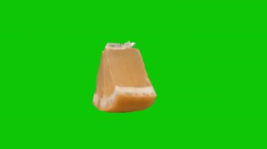 Yeşil bir arka plan kesiği ve bütün üzerinde taze sarı limon izole. Yüksek kalite 4k görüntü