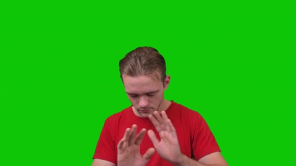 Omul Minunat Arată Gesturi Ale Mâinilor Împotriva Conceptului Ecran Verde — Videoclip de stoc