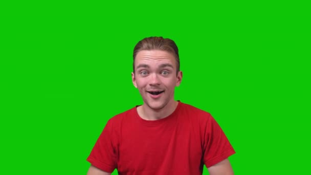 Ihmeellinen Mies Yllättynyt Pitämällä Päänsä Käsissä Green Screen Concept Laadukas — kuvapankkivideo