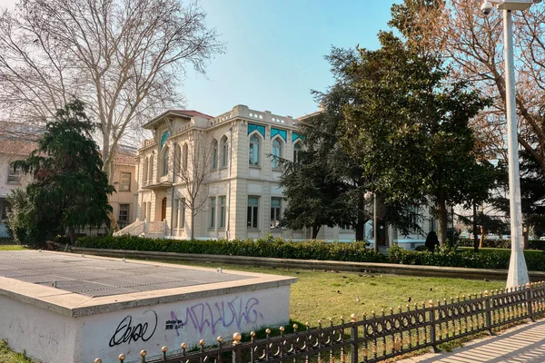 Antigo Edifício Governamental Abandonado Istanbul Kadikoy Durante Início Manhã 2021 — Fotografia de Stock