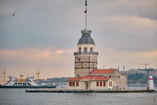 2021 Ουσκαντάρ Κωνσταντινούπολη Σύμβολο Του Πύργου Της Πόλης Istanbul Maiden — Φωτογραφία Αρχείου