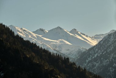 Kaskar Dağları, Kaskar Dağı zirvesinde kış mevsimi.