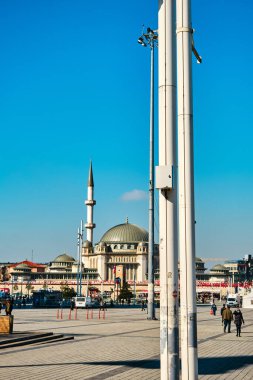 03.03.2021 Hindi. Taksim Meydanı ve Taksim Camii 