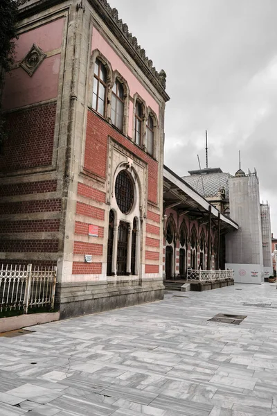 Blick Auf Den Bahnhof Sirkeci Istanbul Eckansicht Eines Antiken Osmanischen — Stockfoto