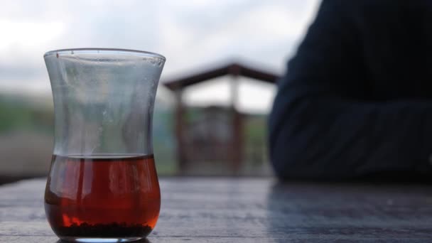 Traditional Turkish Tea Slim Waist Glass Hot Tea Steam Wooden — Stock Video