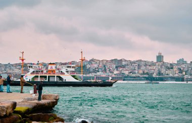 İstanbul, Türkiye 'deki Marmara Bosphorus limanının manzarası. 03.03.2021.