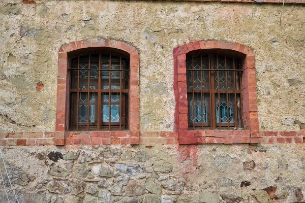 Old Wooden Window Red White Wall Twin Windows Ancient Retro — Photo