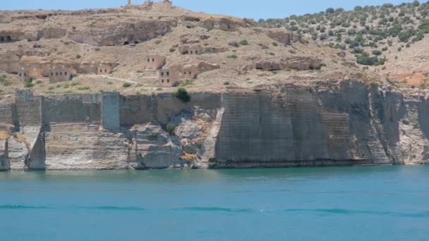Boat Trip Euphrates River Halfeti Ancient Castle Local Name Rumkale — стоковое видео