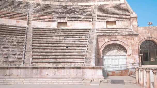 Ammán Jordania Mayo 2022 Escaleras Auditorio Del Antiguo Teatro Romano — Vídeos de Stock