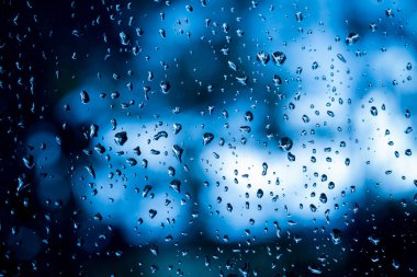 Ayna üzerinde su, yağmurlu gün, soyut arka gruplaşma