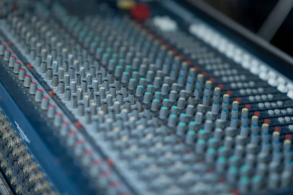 Verificação Som Para Concerto Mixer Control Engenheiro Música Bastidores — Fotografia de Stock