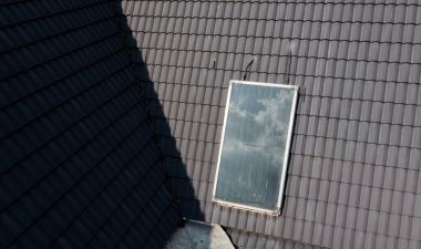 Çatıdaki güneş pilleri, powe kaydedin