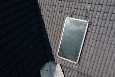 Çatıdaki güneş pilleri, powe kaydedin