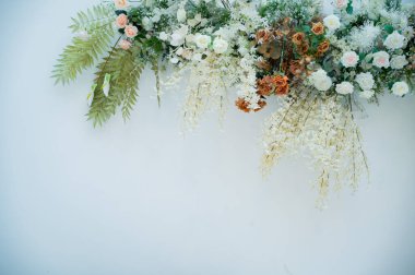 düğün arkaplanı, düğün çiçeği süslemesi, gül duvarı, renkli arka plan, taze gül, bir demet çiçek.