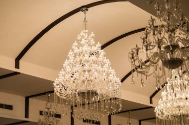 Avizeler, güzel ışık, lüks ışık.