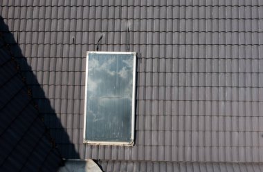 Çatıdaki güneş pilleri, powe kaydedin