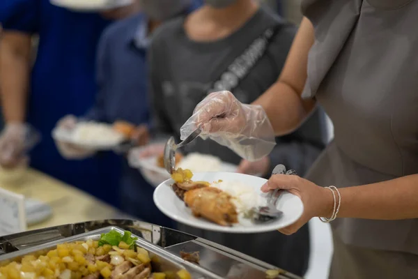 Closeup Hand Wearing Gloves Scooping Food Catering Dinner Time Prevent — Stock Photo, Image