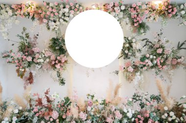 düğün çiçeği süslemesi seçici odak, beyaz akımın yumuşak odağı