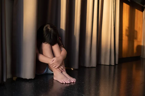 Bambini Che Piangono Ragazzina Che Sente Triste Bambino Unhapp — Foto Stock