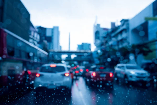 Araba aynasında su damlası, trafik ja
