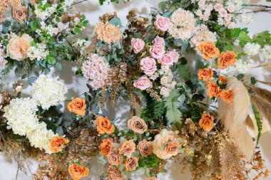 düğün çiçeği arkaplanı, renkli arka plan, taze gül, bir demet flowe