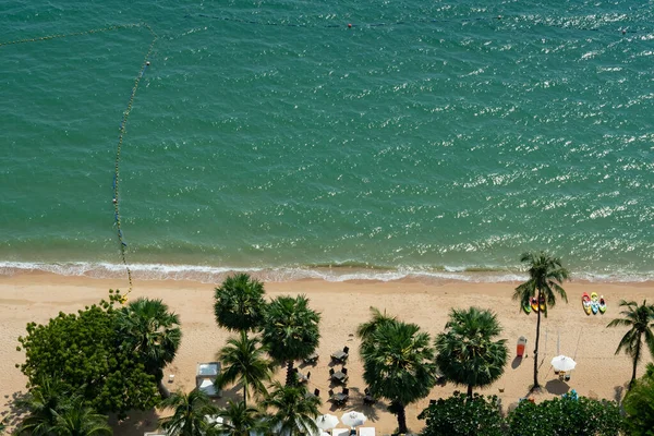 Praia Mar Férias Férias Praia Tropical Agradável Com Palmas Nuvens — Fotografia de Stock