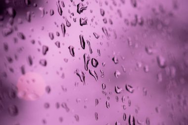 Ayna üzerinde su, yağmurlu gün, soyut arka gruplaşma